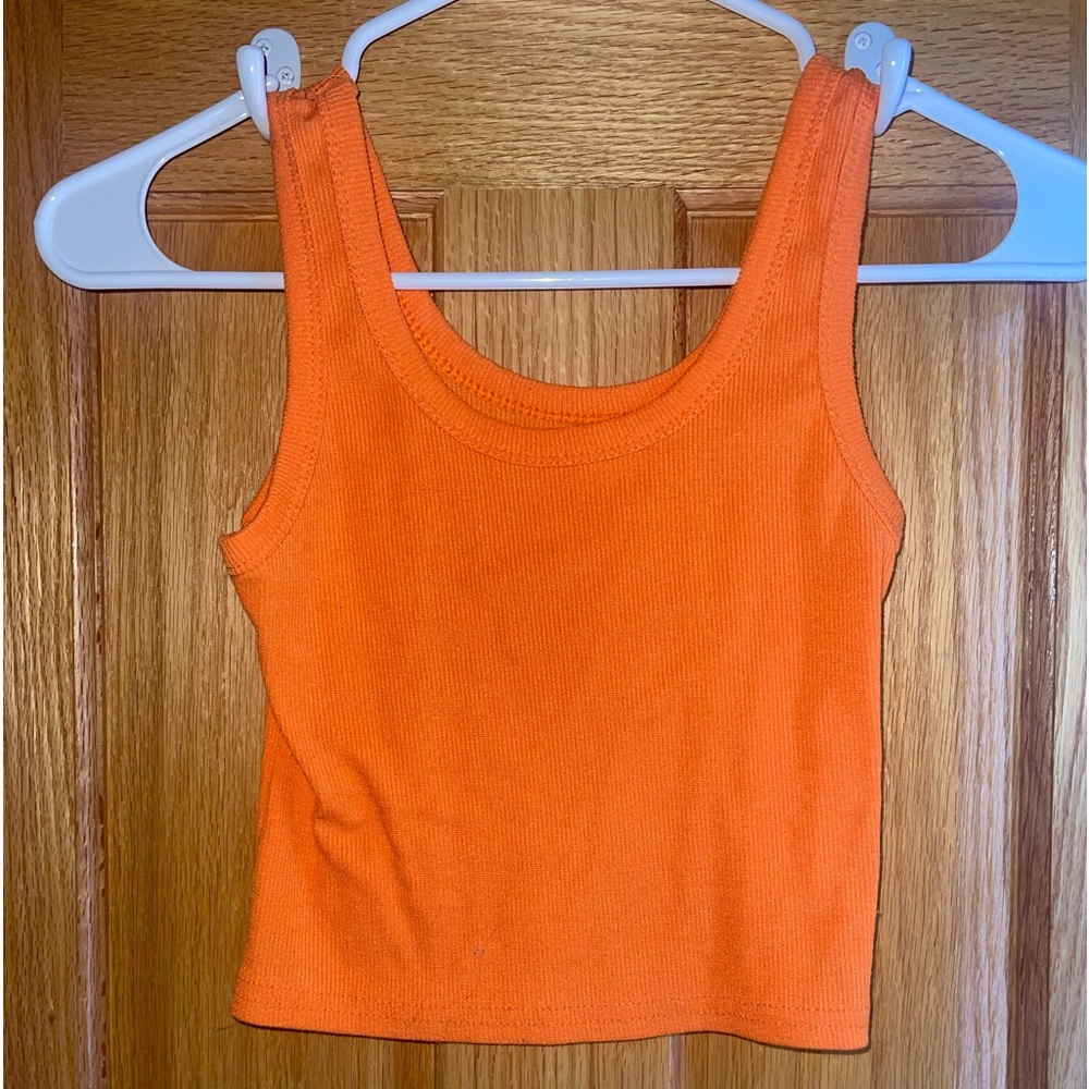 orange tank top